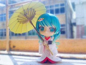 Nendoroid Snow Hatsune Miku Strawberry White Kimono Ver.